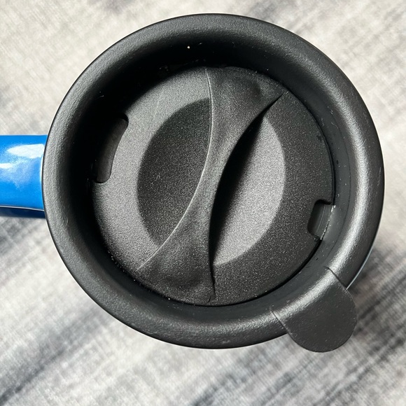 DISNEY | Walt Disney Pictures Mug with Lid - Picture 4 of 4